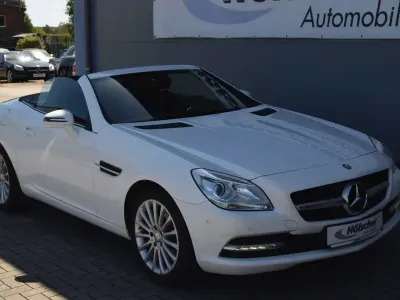Gebraucht Mercedes SLK200 184 PS (135 kW) 2015 Weiß Cabrio