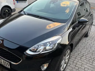 Gebraucht Ford Fiesta Cool & Connect 95 PS (69 kW) 2020 Schwarz Kleinwagen