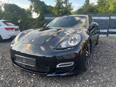 Porsche Panamera Turbo