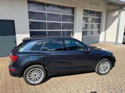 Second-hand Audi Q5 Sport 231 CP (169 kW) 2019 Albastru SUV