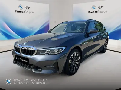 Gebraucht BMW 320 Shadowline 190 PS (139 kW) 2022 Silber Kombi