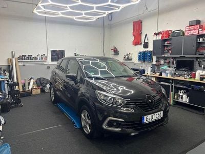 Schwarz Gebraucht 2017 Renault Captur Intens SUV | 10.499 € (Fairer Preis)