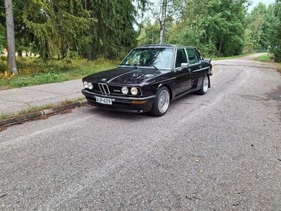 Gebraucht BMW 528 Sport Line 170 PS (125 kW) 1977 Violett Limousine