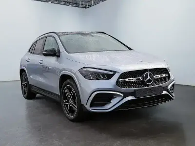 Gebraucht Mercedes GLA200 AMG 163 PS (119 kW) 2026 Silber SUV