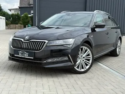 Gebraucht Skoda Superb LAURIN & KLEMENT 200 PS (147 kW) 2023 Schwarz Kombi