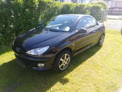 Gebraucht Peugeot 206 CC 109 PS (80 kW) 2005 Schwarz Cabrio