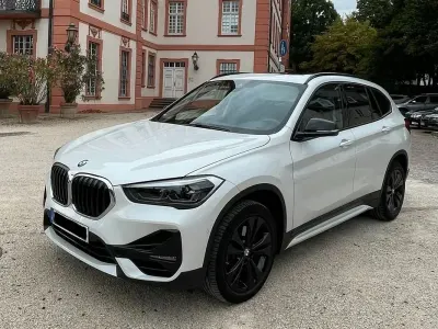Gebraucht BMW X1 Sport Line 131 PS (96 kW) 2020 Weiß SUV