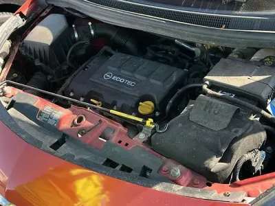 Gebraucht Opel Meriva 101 PS (74 kW) 2011 Rot Van / Kleinbus