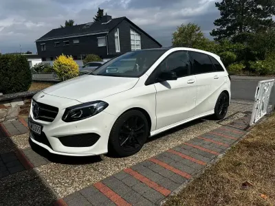 Gebraucht Mercedes B220 184 PS (135 kW) 2016 Weiß Kleinwagen