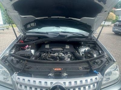 Gebraucht Mercedes ML350 272 PS (200 kW) 2007 Silber SUV