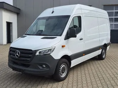 Gebraucht Mercedes Sprinter 170 PS (125 kW) 2024 Weiß Van