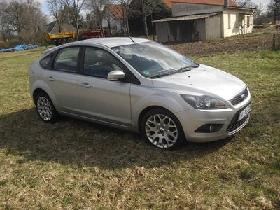 Begagnad Ford Focus 116 HK (85 kW) 2008 Grå Sedan