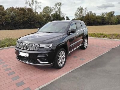Second-hand Jeep Grand Cherokee Summit 250 CP (183 kW) 2020 Negru SUV