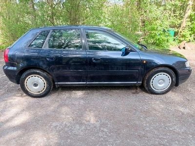 Usata Audi A3 102 CV (75 kW) 2000 Blu Utilitaria