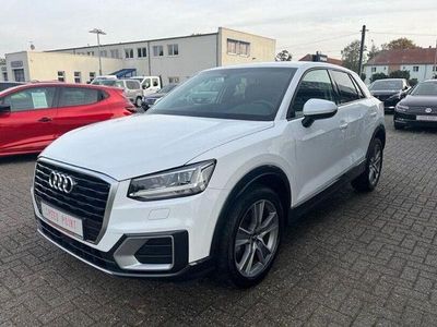 Weiß Gebraucht 2019 Audi Q2 Design SUV | 16.990 € (Fairer Preis)
