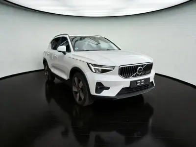 Gebraucht Volvo XC40 Plus 261 PS (191 kW) 2022 Weiß SUV