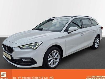 Weiß Gebraucht 2022 Seat Leon ST Style Kombi | 20.899 € (Fairer Preis)