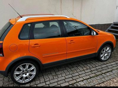 Second-hand VW Polo Cross 75 CP (55 kW) 2006 Portocaliu Hatchback