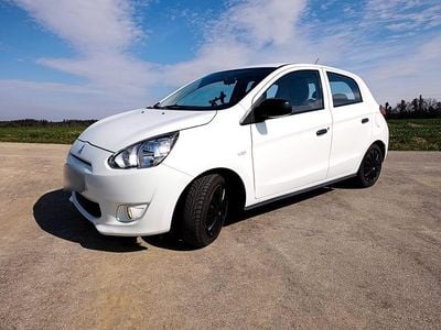 Second-hand Mitsubishi Space Star 70 CP (51 kW) 2015 Alb Hatchback