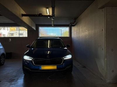 Gebraucht Skoda Octavia 150 PS (110 kW) 2024 Blau Kombi