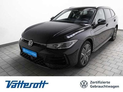 Gebraucht VW Passat R-line 272 PS (200 kW) 2024 Grenadillschwarz metallic Kombi