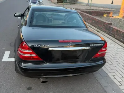 Gebraucht Mercedes SLK230 197 PS (144 kW) 2003 Schwarz Cabrio