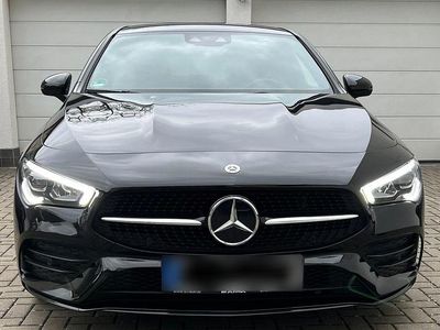 Gebraucht Mercedes CLA200 Shooting Brake AMG line 163 PS (119 kW) 2021 Schwarz Kombi