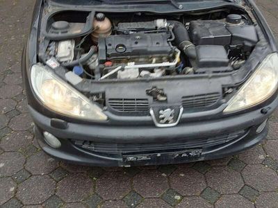 gebraucht Peugeot 206 CC 