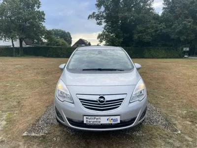 Gebraucht Opel Meriva Innovation 110 PS (80 kW) 2011 Starsilber iii m2 Van / Kleinbus