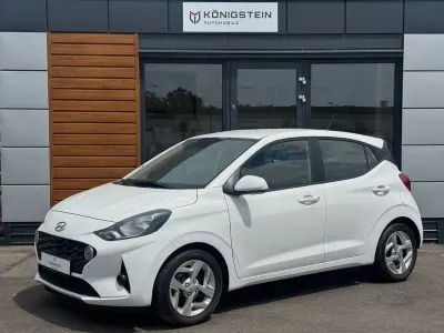 Gebraucht Hyundai i10 Trend 84 PS (61 kW) 2022 Weiß Kleinwagen