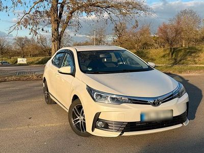 Gebraucht Toyota Corolla 132 PS (97 kW) 2018 Weiß Limousine