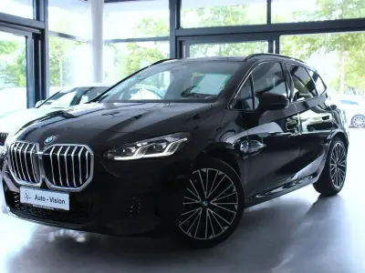 Gebraucht BMW 218 Active Tourer M Sport 136 PS (100 kW) 2024 Schwarz Van / Kleinbus