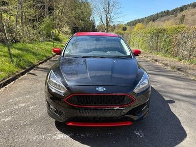 Second-hand Ford Focus ST-Line 150 CP (110 kW) 2016 Negru Berlinǎ