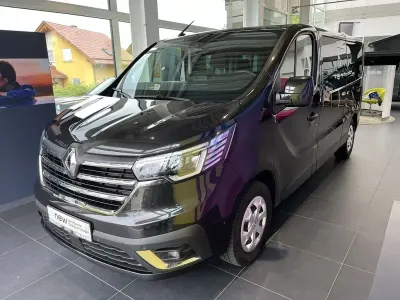 Gebraucht Renault Trafic Life 150 PS (110 kW) 2024 Tenebroschwarz Van / Kleinbus
