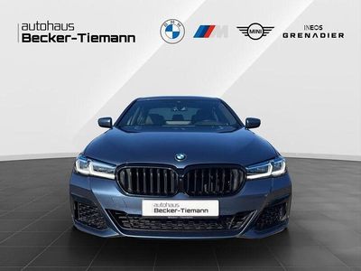 Gebraucht BMW M550 Performance 530 PS (389 kW) 2023 Blau Limousine
