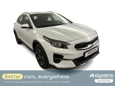 Gebraucht Kia XCeed Vision 105 PS (77 kW) 2022 (wd) cararraweiss SUV