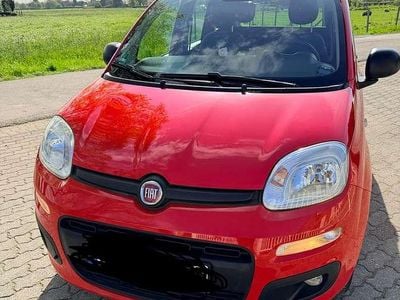Second-hand Fiat Panda Pop 69 CP (50 kW) 2017 Roșu Hatchback