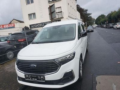 Gebraucht Ford Tourneo Titanium 122 PS (89 kW) 2022 Weiß Van / Kleinbus
