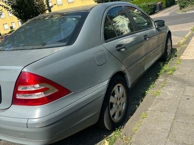 Mercedes C180
