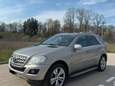 Gebraucht Mercedes ML320 225 PS (165 kW) 2009 Grau SUV