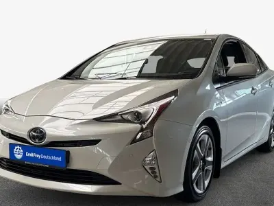 Gebraucht Toyota Prius Executive 122 PS (89 kW) 2018 Weiß Kleinwagen