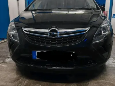 Gebraucht Opel Zafira Tourer 180 PS (132 kW) 2012 Schwarz Van / Kleinbus
