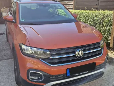 Gebraucht VW T-Cross Move 110 PS (80 kW) 2023 Orange SUV