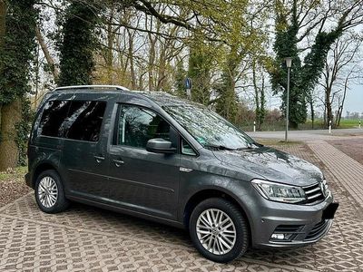 Usata VW Caddy 150 CV (110 kW) 2018 Grigio Monovolume