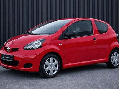 Gebraucht Toyota Aygo 68 PS (50 kW) 2009 Rot Kleinwagen
