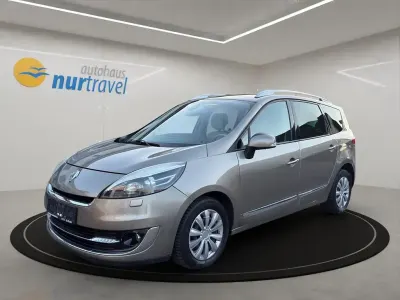 Gebraucht Renault Scénic III Luxe 140 PS (102 kW) 2013 Braun Van / Kleinbus