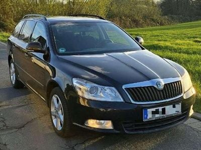 Gebraucht Skoda Octavia 105 PS (77 kW) 2011 Schwarz Kombi