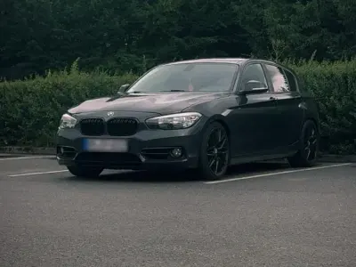 Gebraucht BMW 120 Sport Line 191 PS (140 kW) 2015 Andere farben Kleinwagen