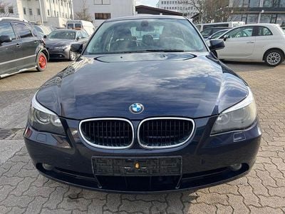 Second-hand BMW 525 192 CP (141 kW) 2004 Albastru Berlinǎ