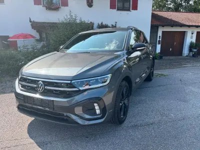 Gebraucht VW T-Roc R-line 150 PS (110 kW) 2023 Grau SUV